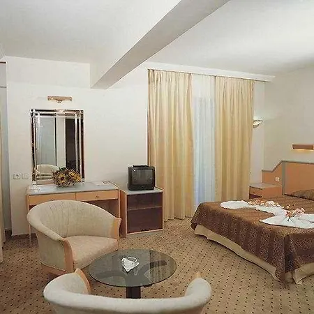 Fame Hotell 2*